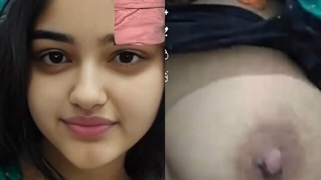 Cute Indian girl naked big boobs and pussy video call xxx to bf sex